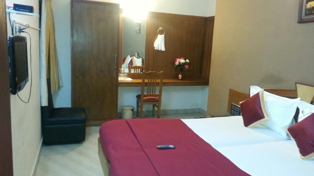 Hotel Central Residency Čennai Exteriér fotografie